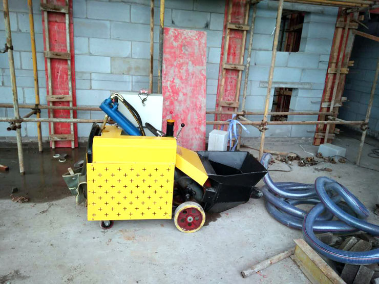 二次結構輸送泵廠家設備施工現(xiàn)場