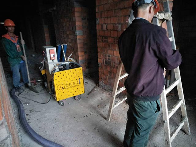 樓房專(zhuān)用二次構(gòu)造柱泵施工