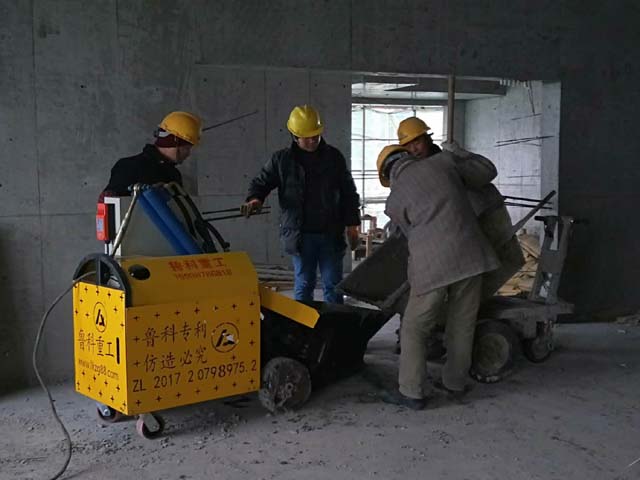 二次構造專用柱砼地泵