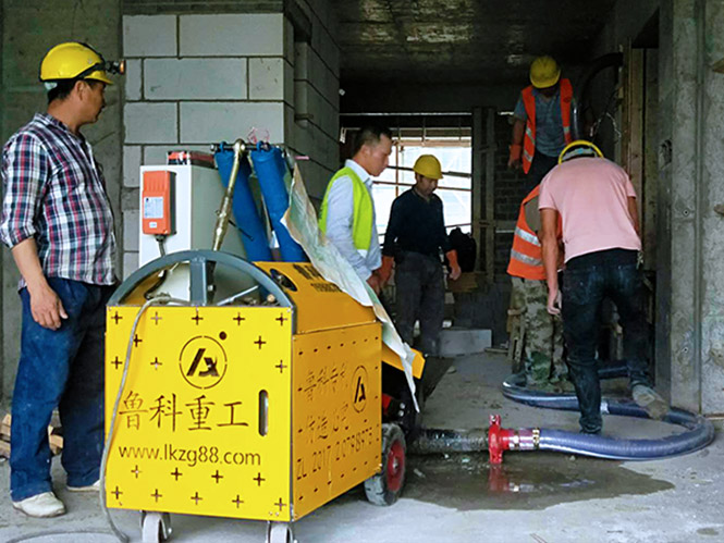 二次構造柱上料泵合作南通建工南航校區(qū)實驗與研究中心項目